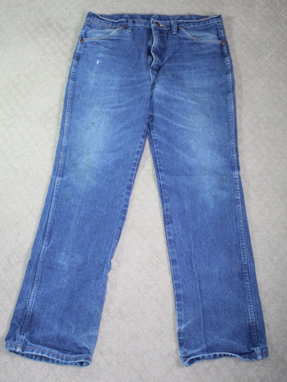 Vintage Wrangler Size 34x33 Western 100% Cotton Slim Fit Cowboy Blue Jeans